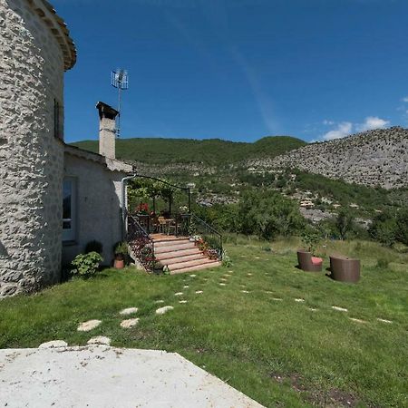 Appartement Clot De Felines Entrevaux Exteriér fotografie