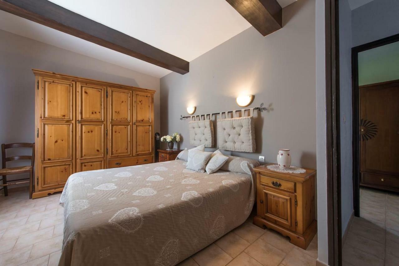 Appartement Clot De Felines Entrevaux Exteriér fotografie